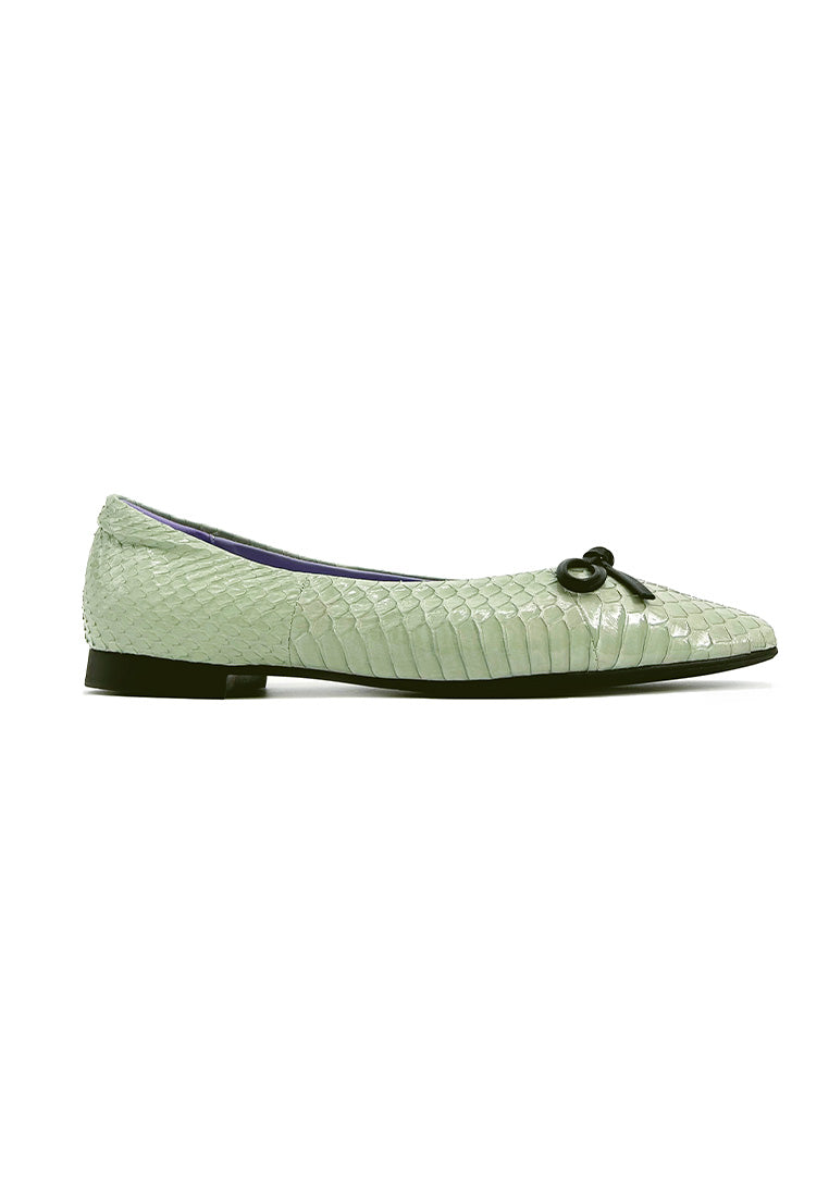 Glamour Gait Flats