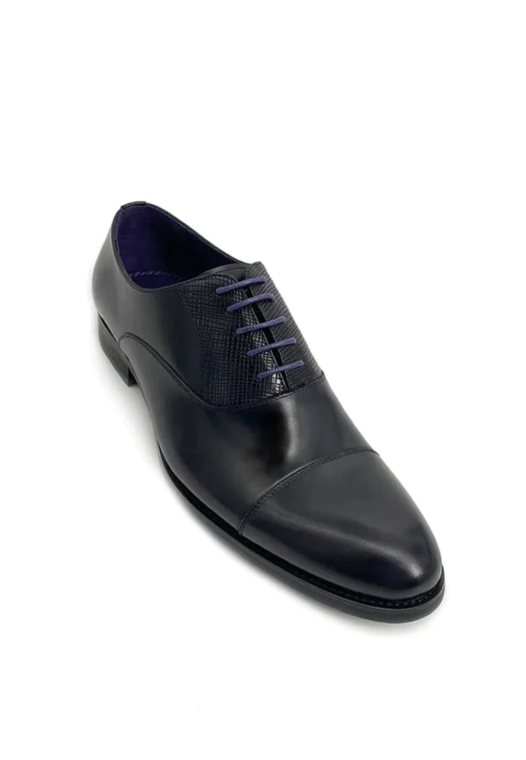 Refined Versitile Lace-up Oxford