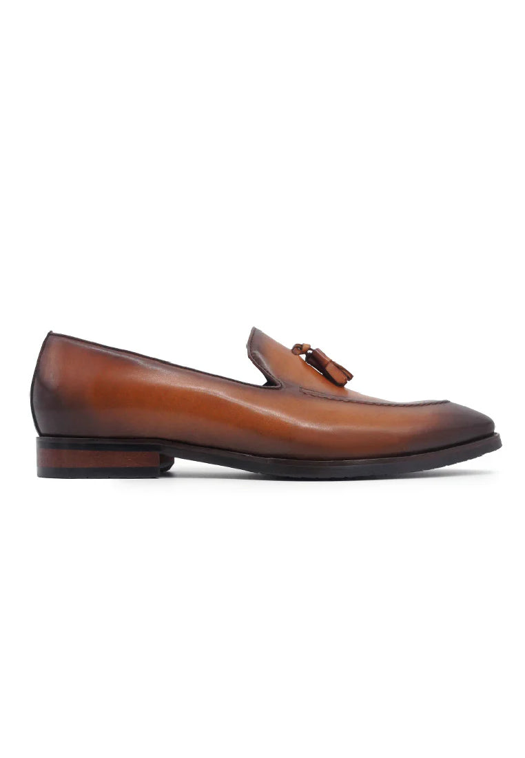 Suave Sunday Tassel Loafer