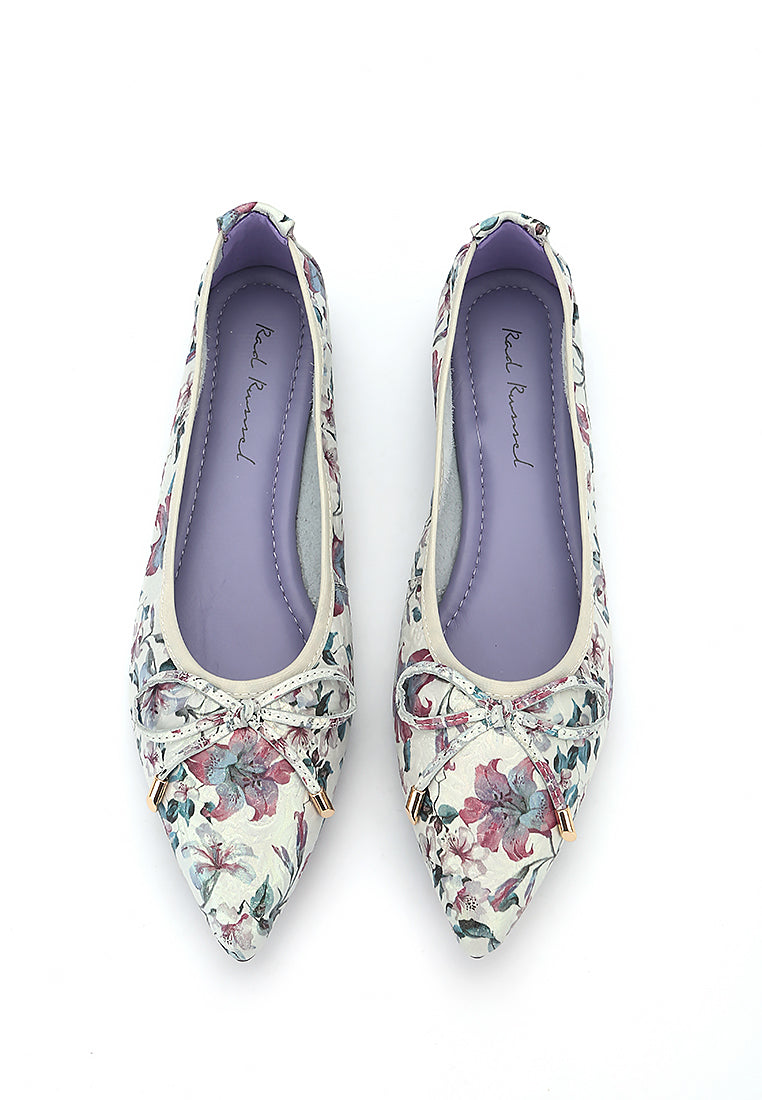 Floral Patterns Pointed Flats