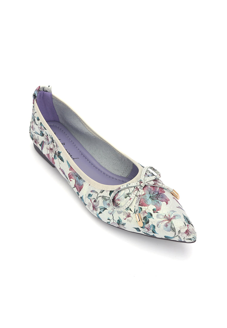 Floral Patterns Pointed Flats