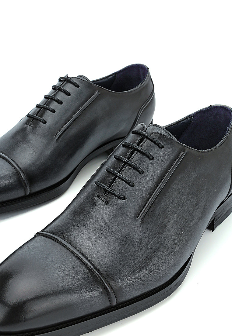 Seamless Transition Lace-up Oxford